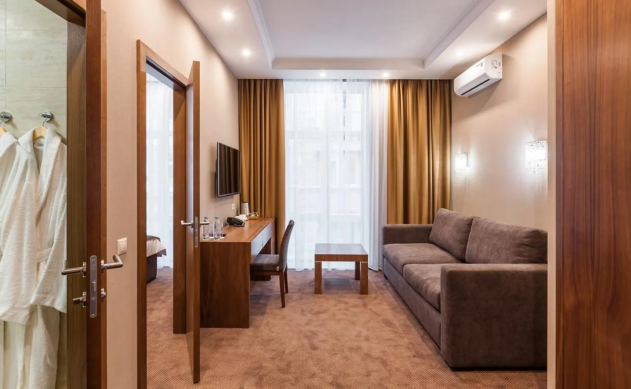 Crystal Hotel Kyiv