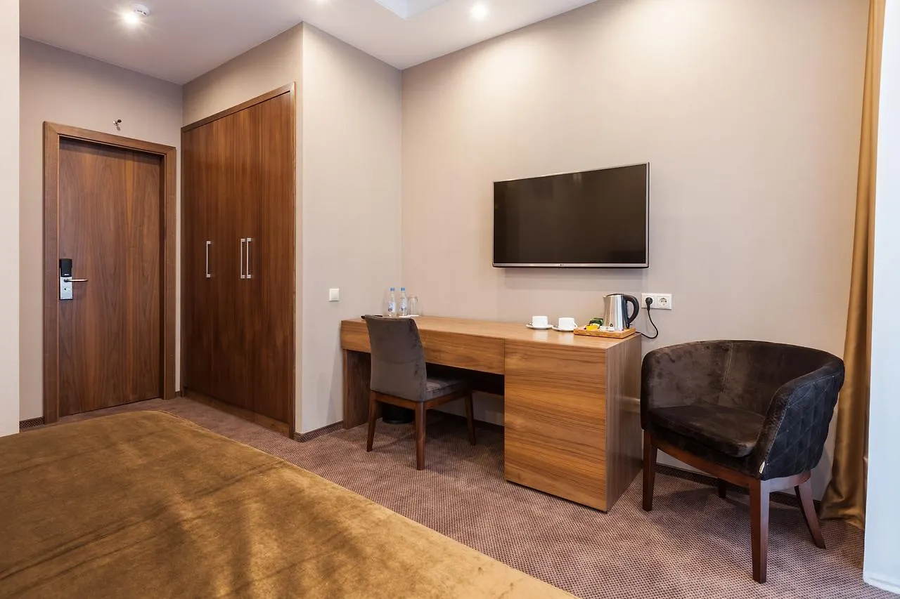 Crystal Hotel Kyiv