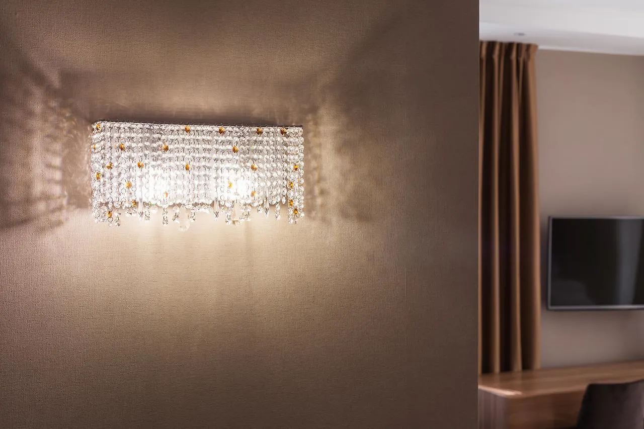 Crystal Hotel Kyiv