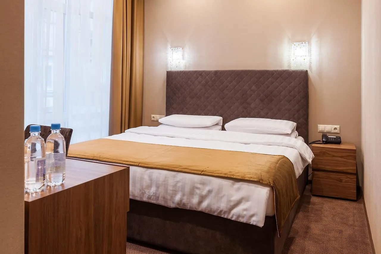 Crystal Hotel Kyiv